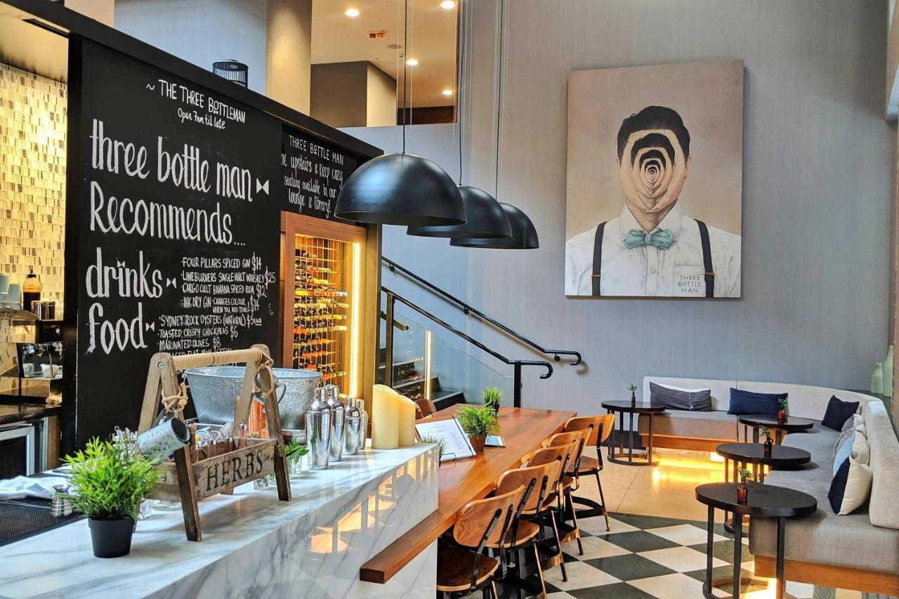 โรงแรมแมริออท ซิดนีย์ ฮาร์เบอร์ แอท เซอร์คิวลาร์ คีย์ ภายนอก รูปภาพ The interior of Three Little Pigs