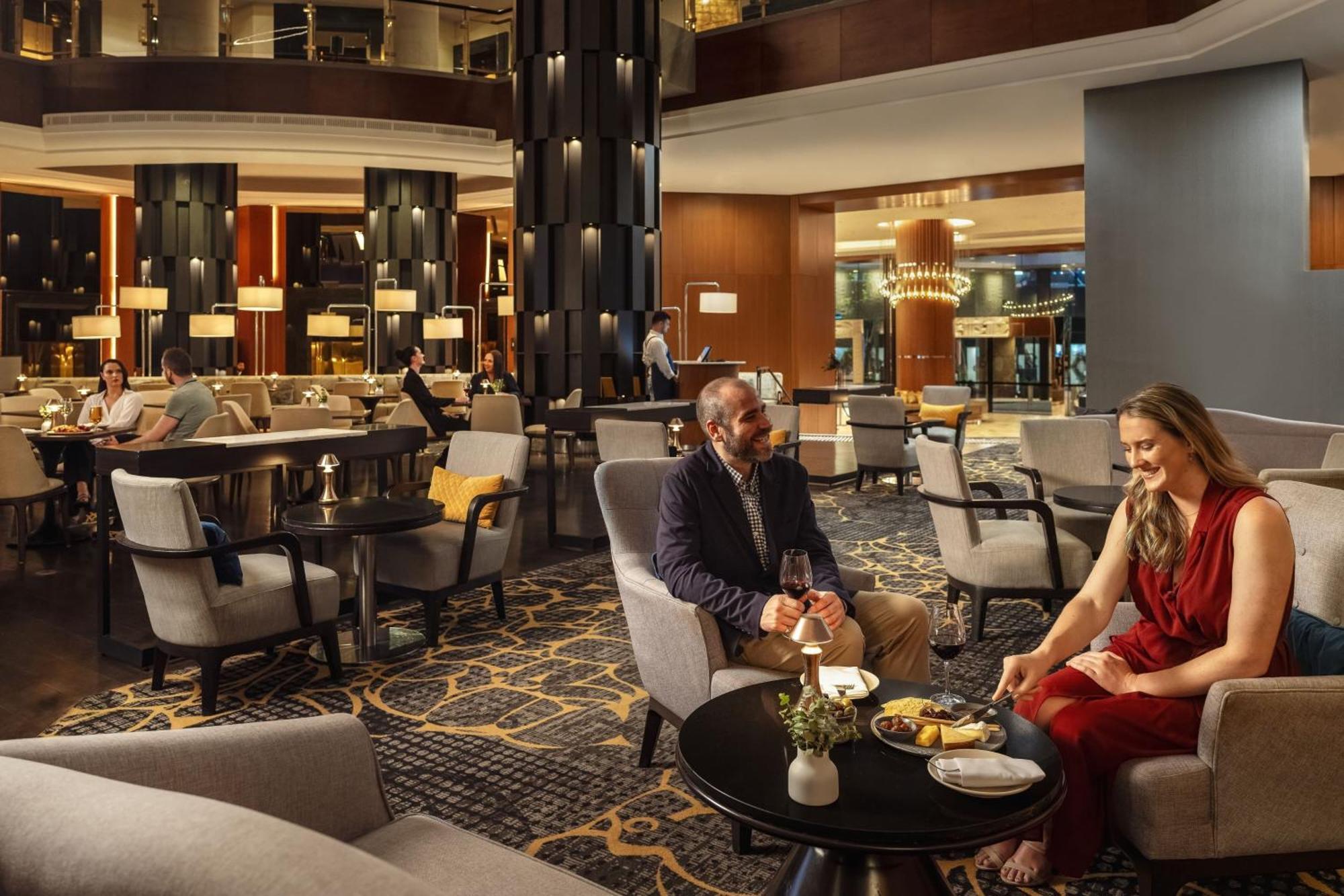 โรงแรมแมริออท ซิดนีย์ ฮาร์เบอร์ แอท เซอร์คิวลาร์ คีย์ ภายนอก รูปภาพ The lobby