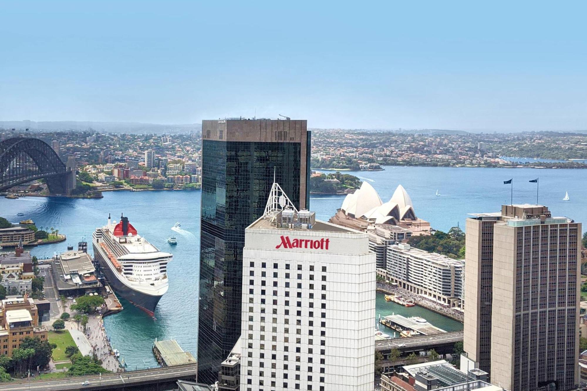 โรงแรมแมริออท ซิดนีย์ ฮาร์เบอร์ แอท เซอร์คิวลาร์ คีย์ ภายนอก รูปภาพ The hotel in 2012